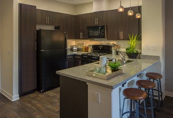 CasaLago Eastlake Kitchen Countertop